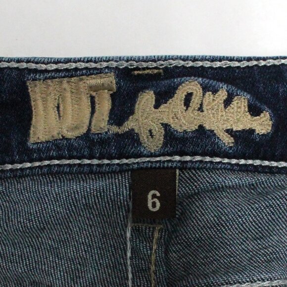 Kut From The Kloth Women's Size 6 Below the Knee Blue Denim Jean Capri Pants - Picture 4 of 15